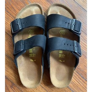 Birkenstock Arizona Sandals in Black Oiled Leather, EU size 38